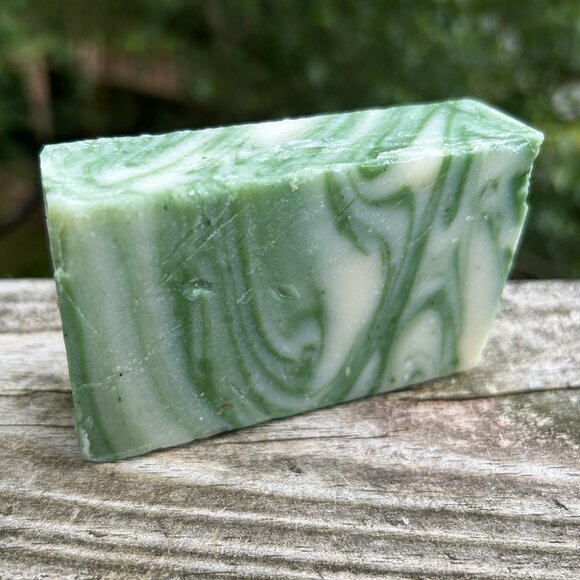 Handmade Cool Fresh Aloe Cold Process Soap Bar - Picture 1 of 1